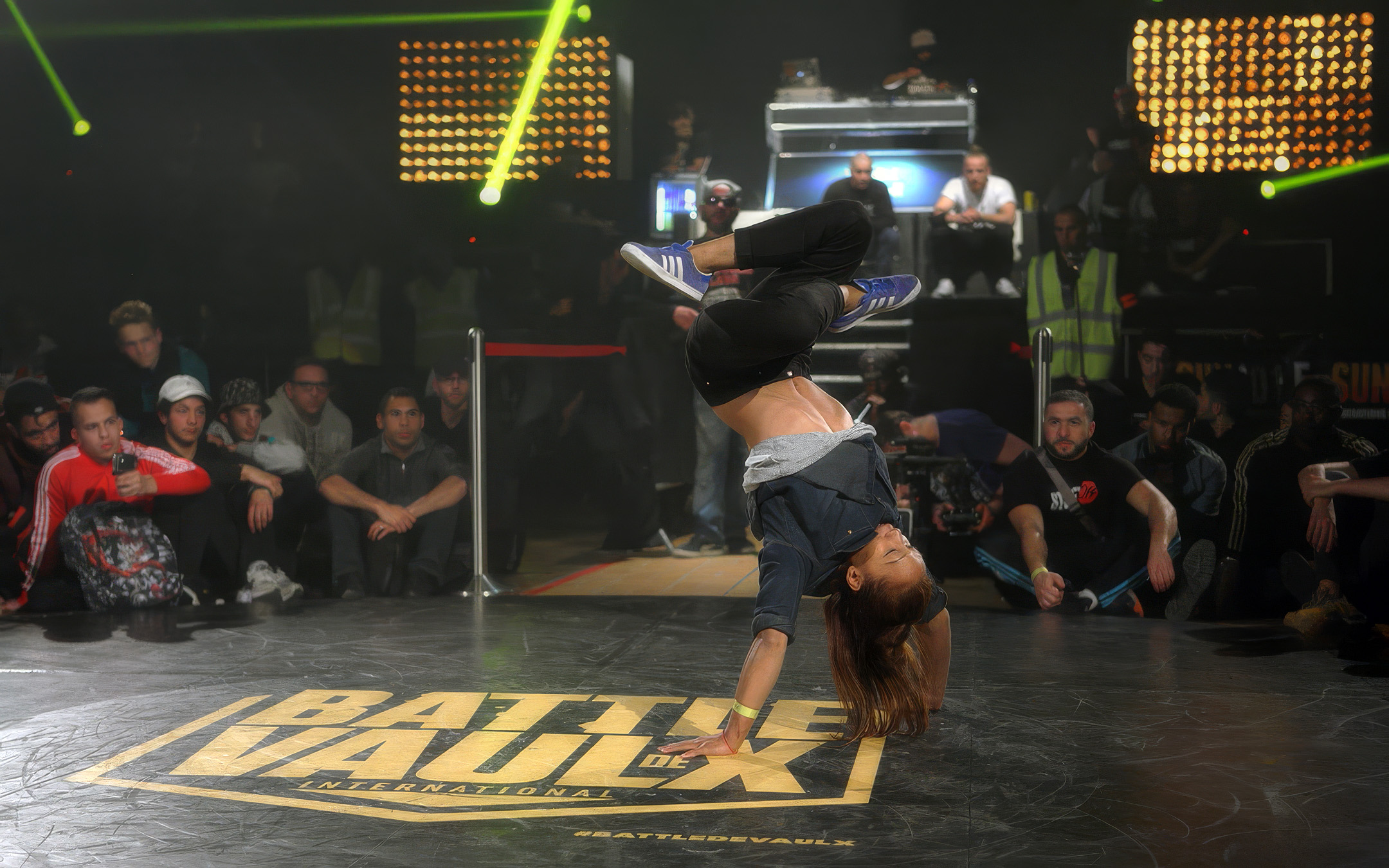 Battle Vaulx b-girl freeze