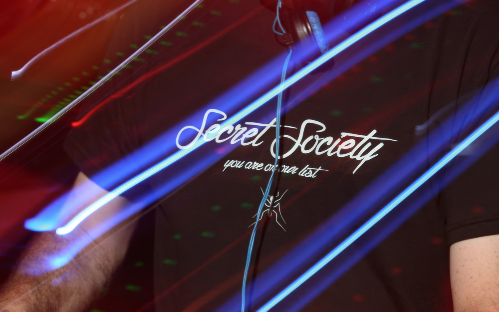 <i class="ba ba-camera frb_icon" style="color: rgb(255, 255, 255);"></i> Secret Society #2