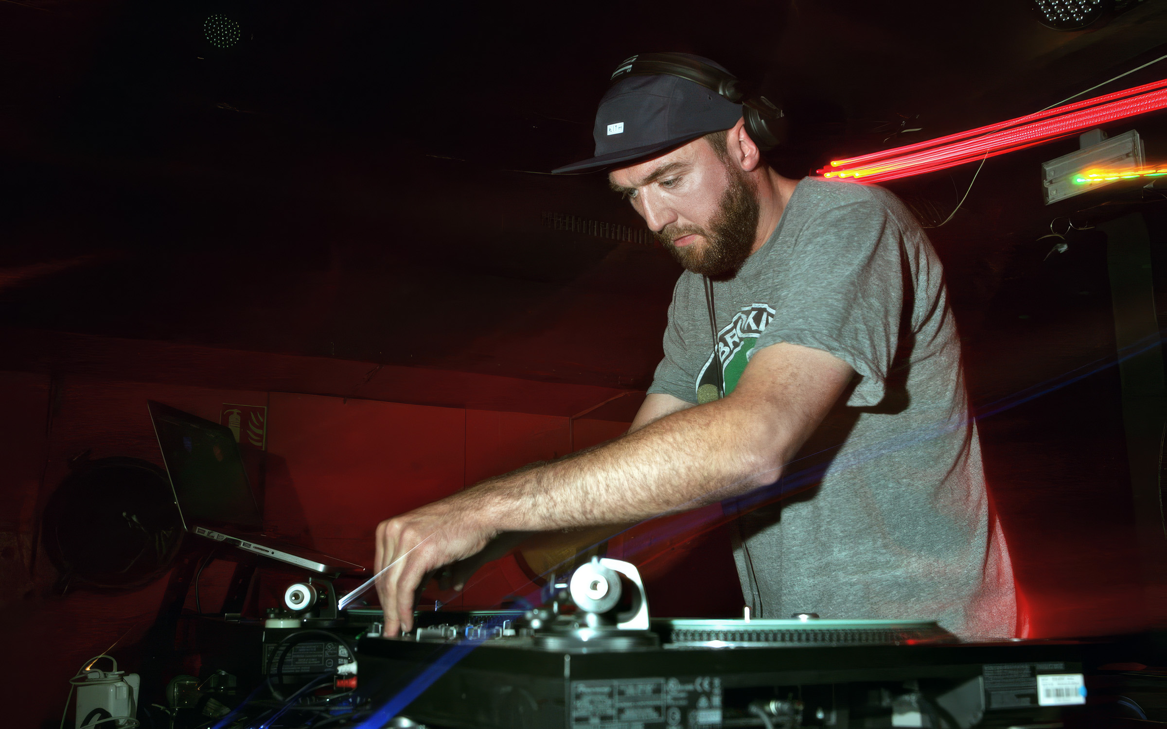 Dj Low Cut aux platines de la Marquise en 2016
