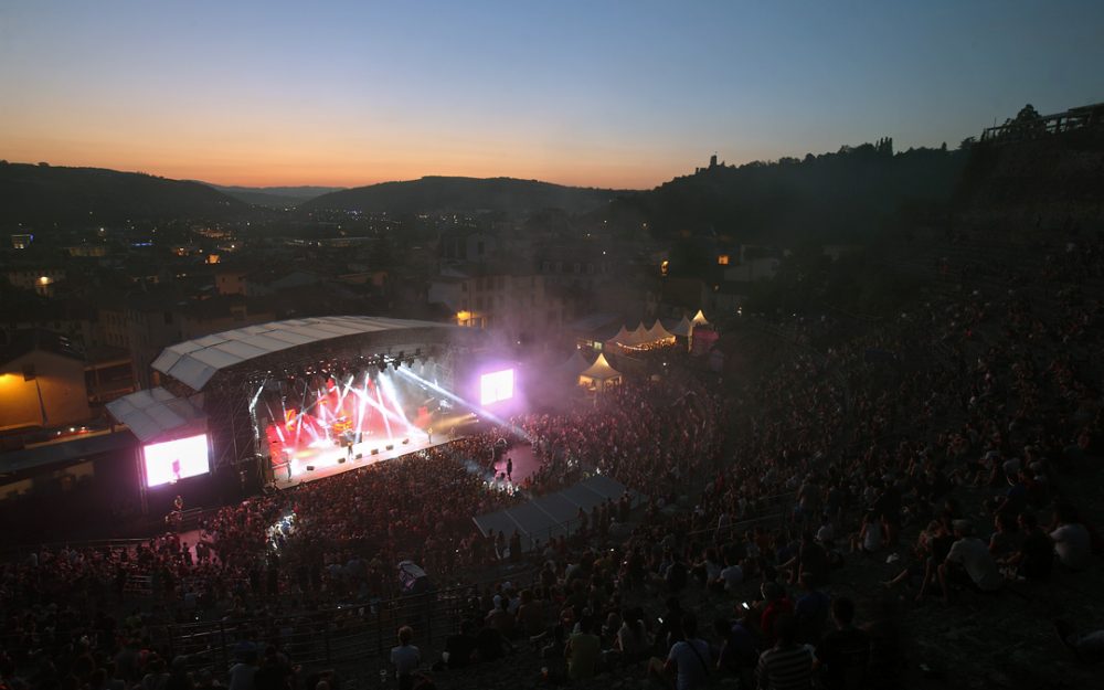 <i class="ba ba-camera frb_icon" style="color: rgb(255, 255, 255);"></i> FESTIVAL LES AUTHENTIK #12
